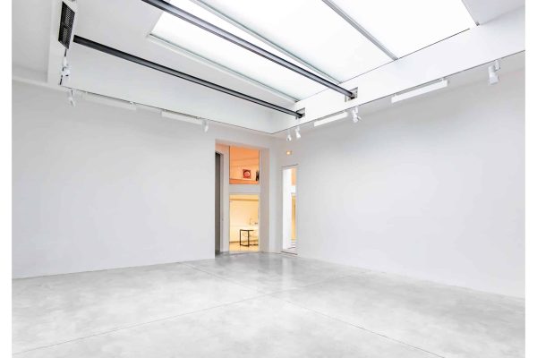 GALERIE MODERNE ET LUMINEUSE – PARIS III – GRIMSON